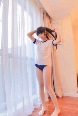 丝袜老师…好紧无码av_老版国语字幕