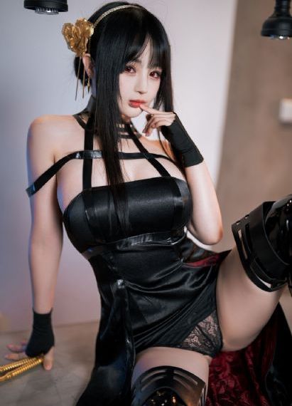 欧美模特内衣写真集_剧情片全集在线观看